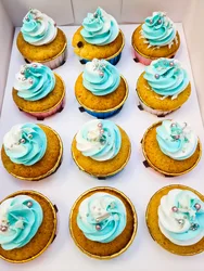 קצפת צבעונית עם סוכריות קישוט