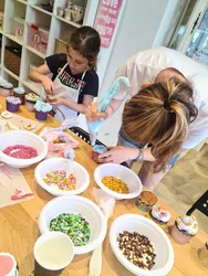 הכנת קאפקייקסים מעוצבים